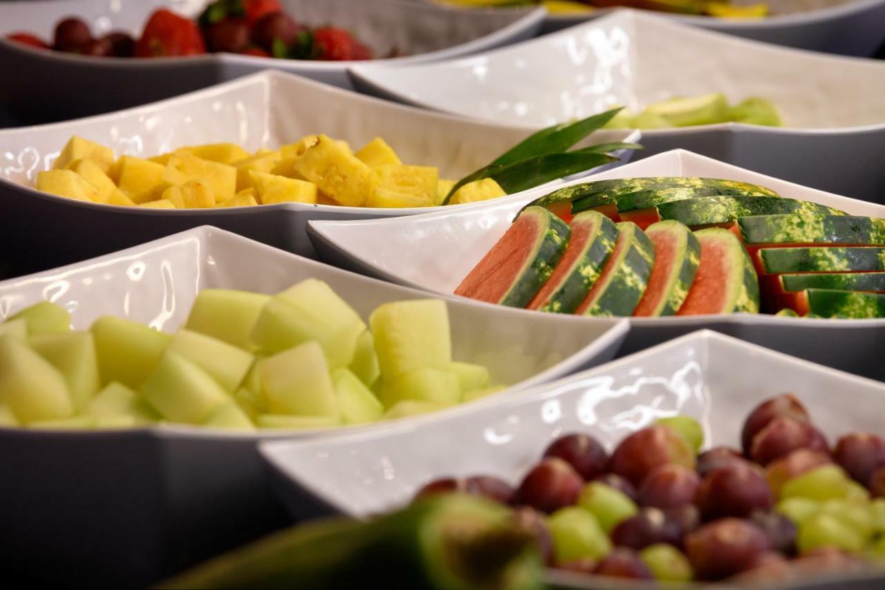 Pestana Vila Sol - Vilamoura Premium Golf Resort Exterior photo Fruit salad