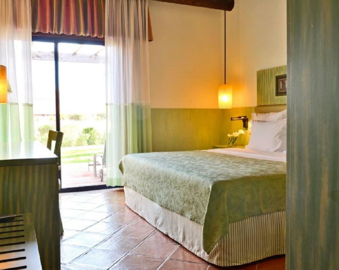Pestana Vila Sol - Vilamoura Premium Golf Resort Exterior photo A room at the hotel